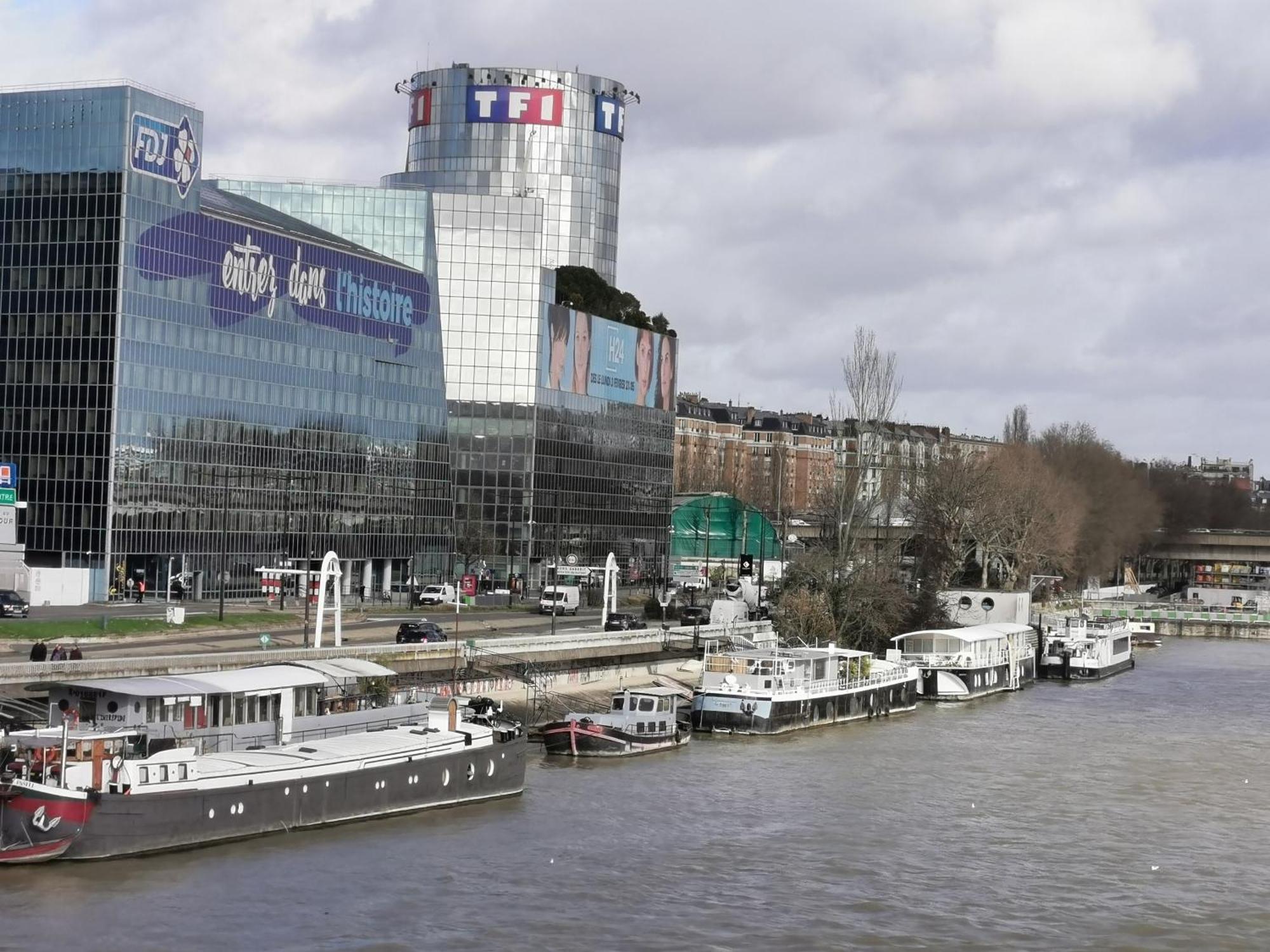 Logement Vue Sur La Seine Boulogne-Billancourt Luaran gambar