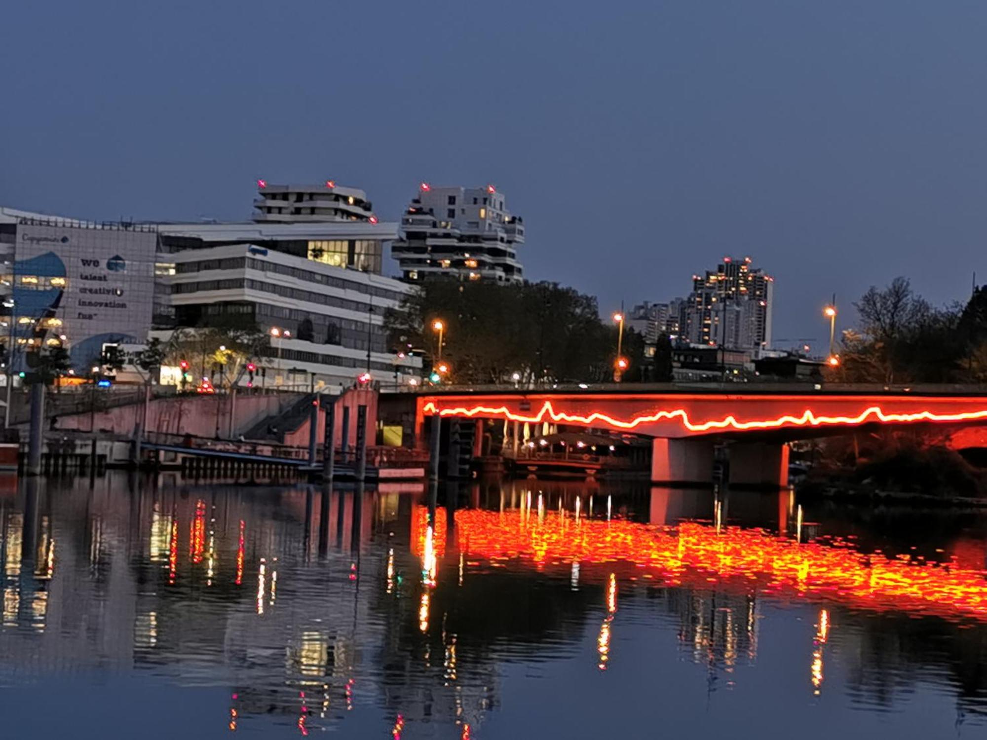 Logement Vue Sur La Seine Boulogne-Billancourt Luaran gambar